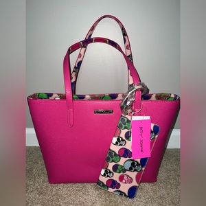 NWT BETSY JOHNSON HOT PINK SKULL PURSE